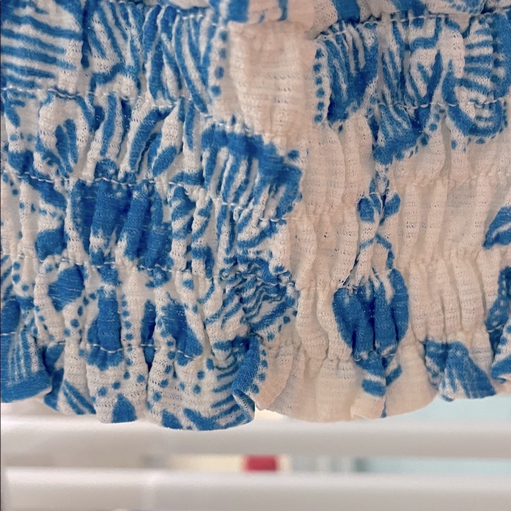 Elegant Blue Floral Women's Blouse Size L - Picture 4 of 5